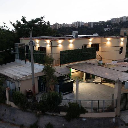 كاتانزارو Chalet N5 Guest House المظهر الخارجي الصورة